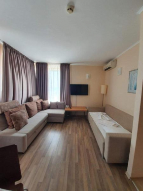 Apartment with Sea View in Obzor Beach